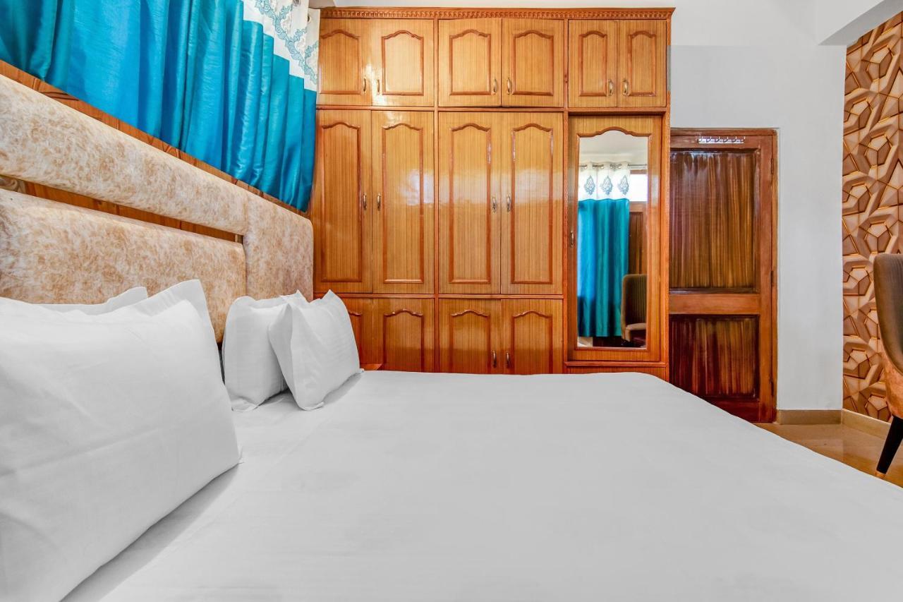 O Aston Hills Hotel 4*