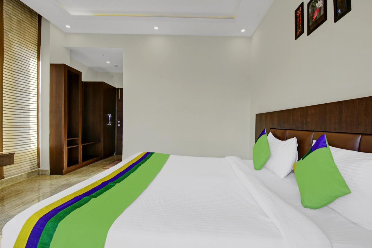 Crosswinds West 3* Shimla
