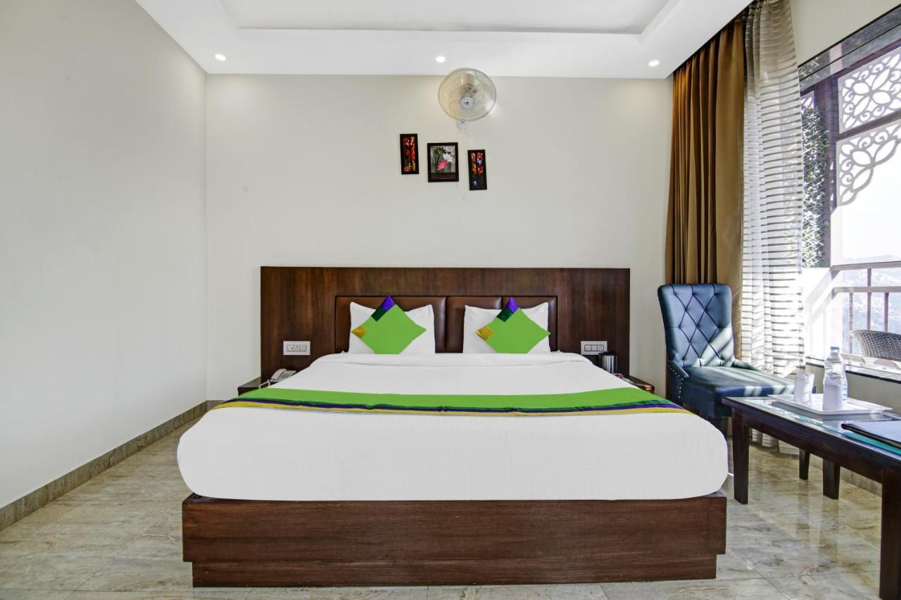 Crosswinds West Hotel 3*