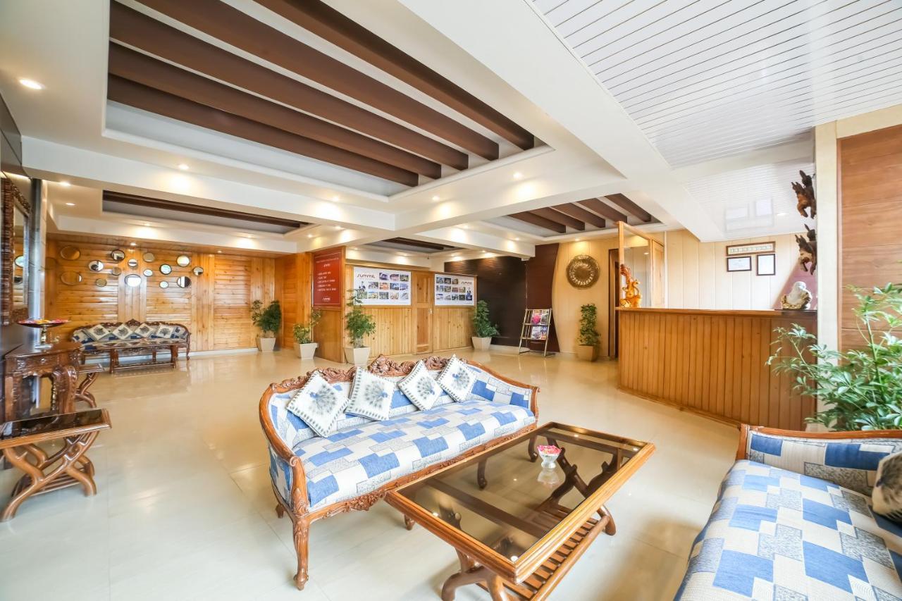 Summit Naldehra Grand & Resort 3*