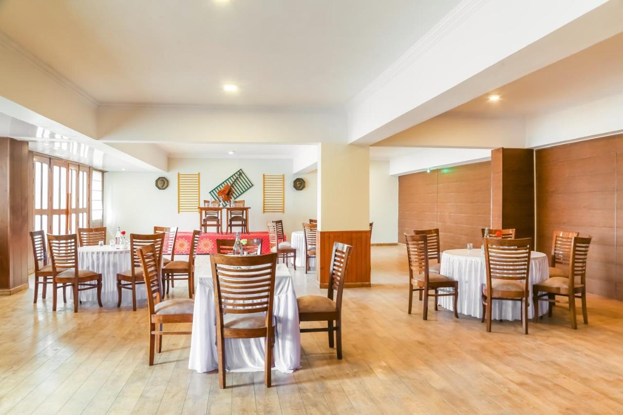 Resort Summit Naldehra Grand &