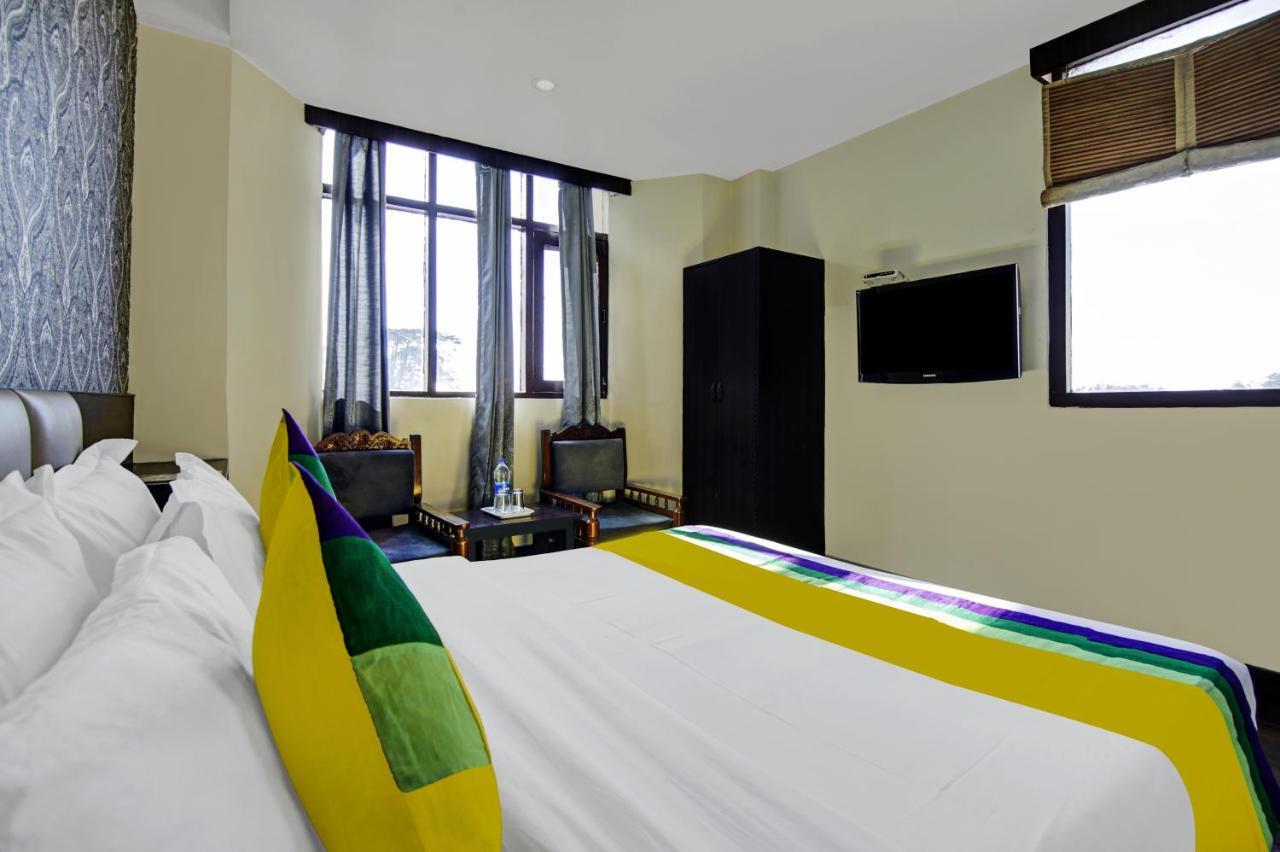 Itsy Crystal Palace With Valley View Hotel Shimla