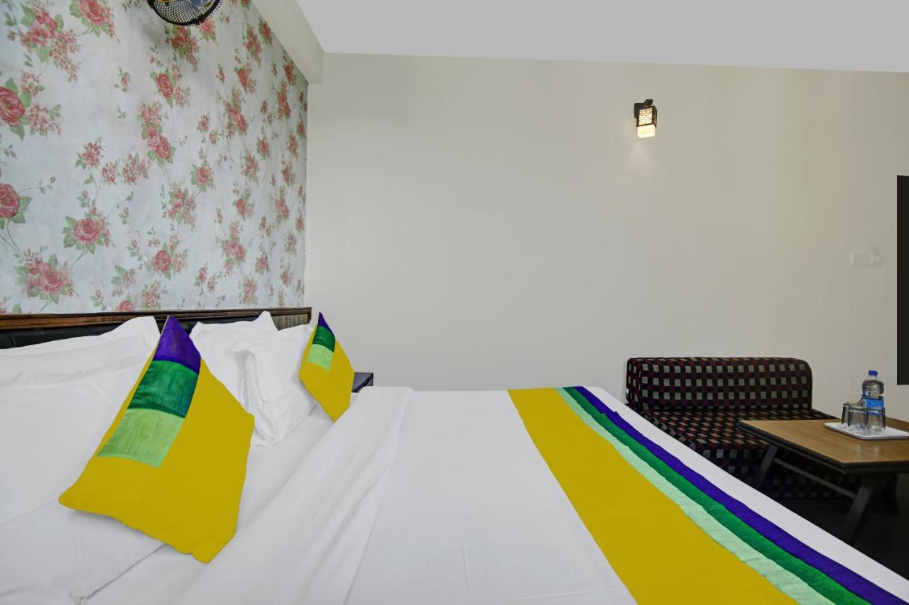 Itsy Crystal Palace With Valley View Hotel Shimla