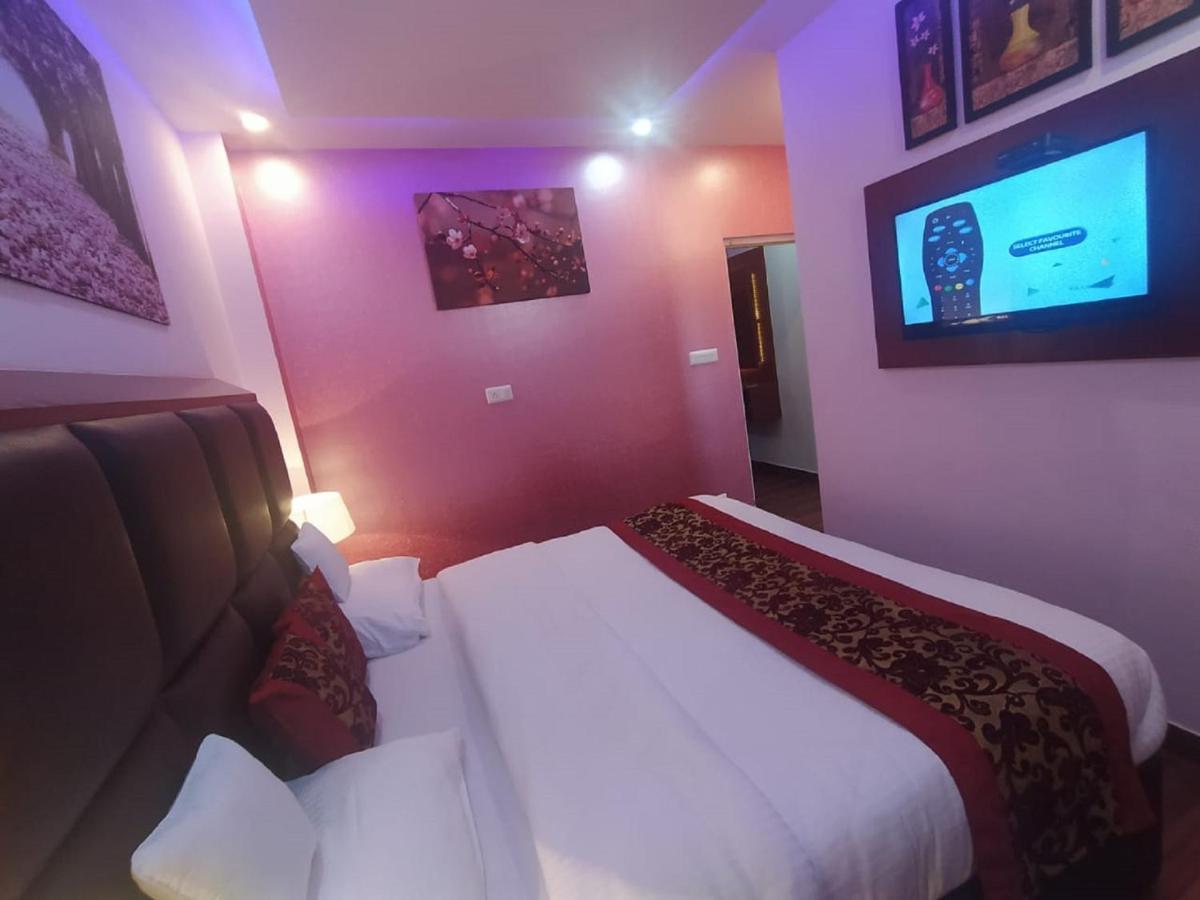 Deluxe Homestay With Kitchen In Apartment Shimla