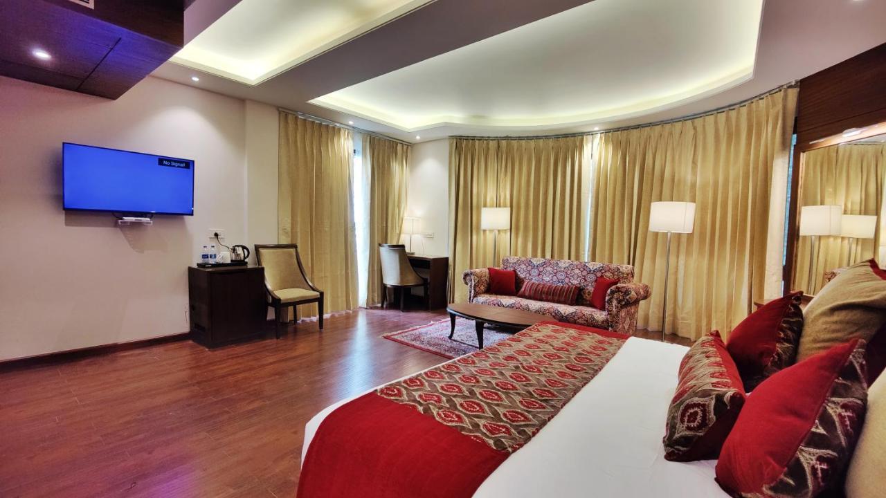 Royale Retreat - Luxury In Hotel Shimla