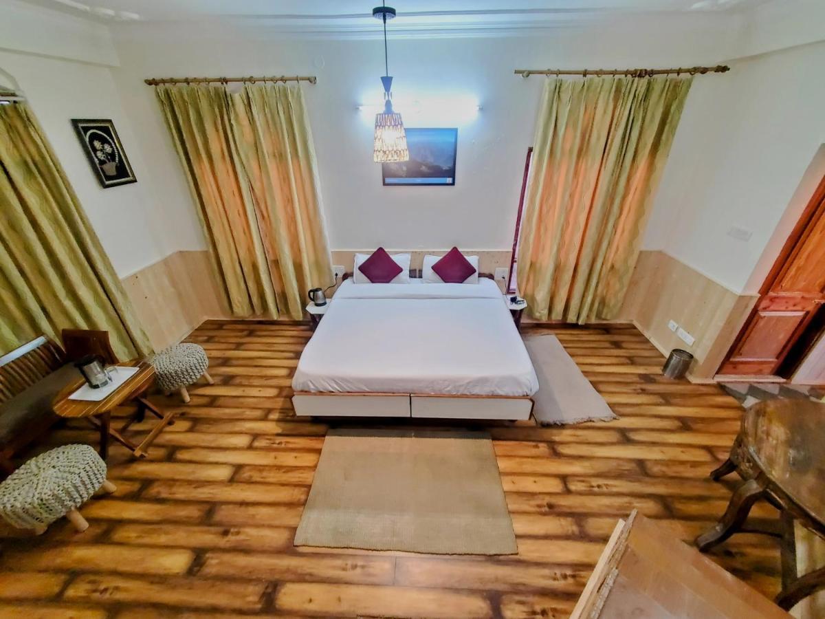 Cedar * Shimla