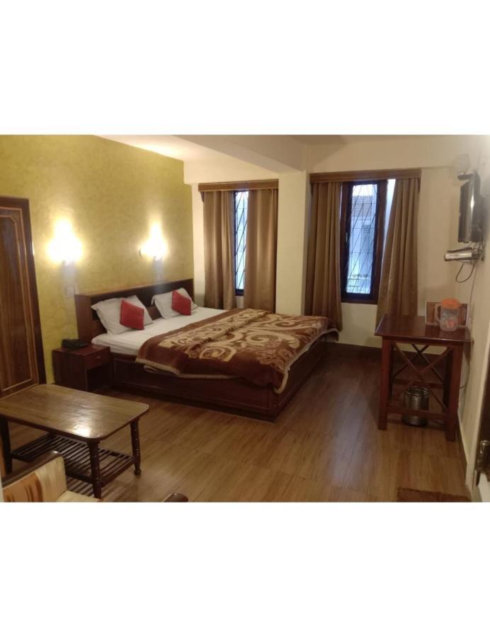 Homestay Woodland, *