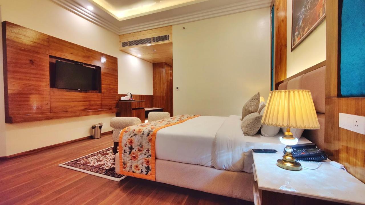 Resort Woodpark Shimla