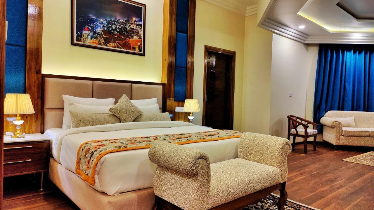 Woodpark Resort 3*