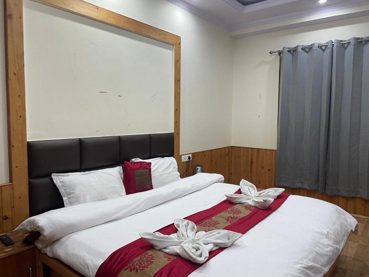 Arowana Woods Homestay Shimla
