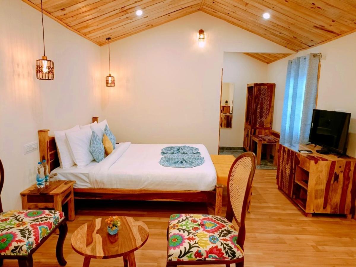 Resort Aamod At Shoghi Luxury