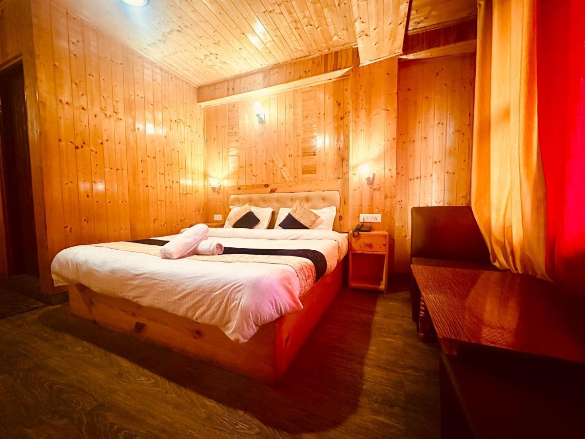 Aston Hills - Rated And Awarded Hotel Shimla