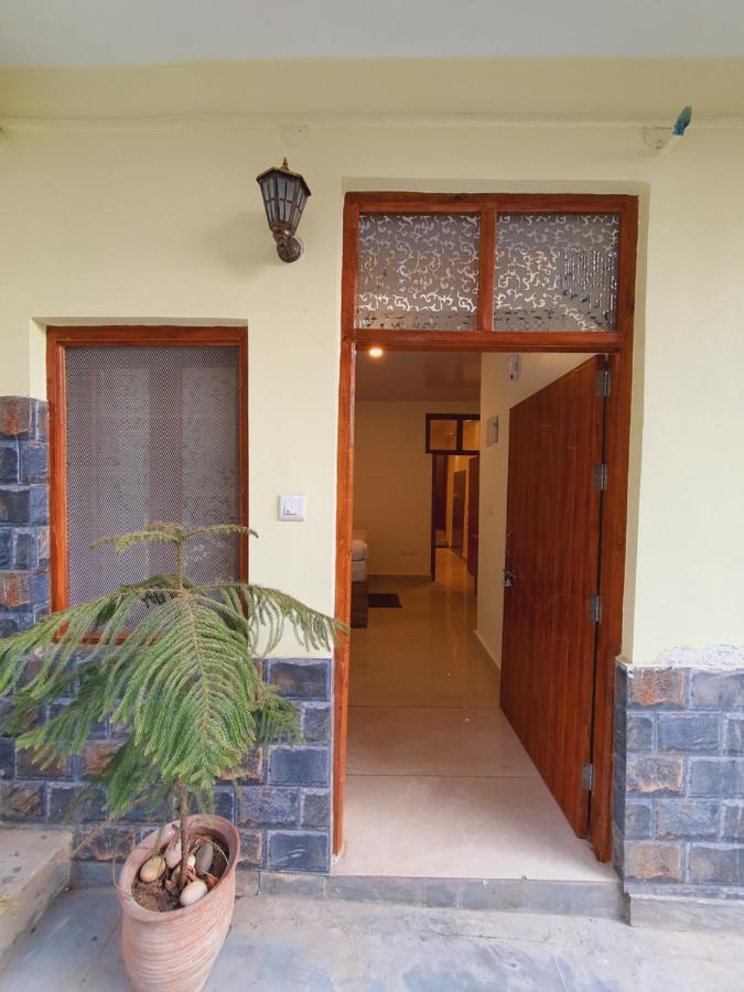 Rihaish Dbl With Kitchen Apartment *