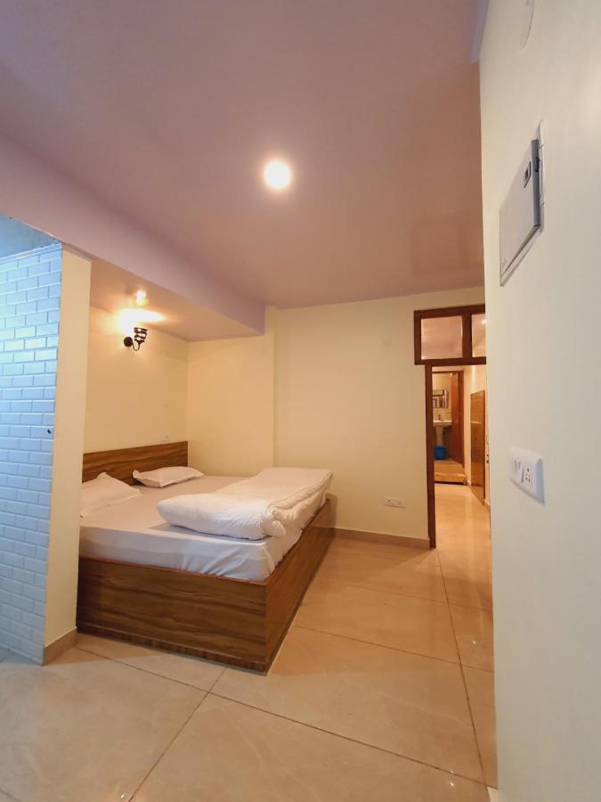Rihaish Dbl With Kitchen Apartment *