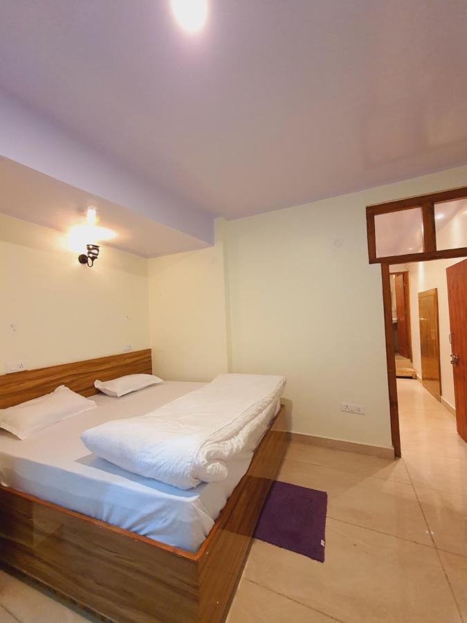 Apartment Rihaish Dbl With Kitchen *