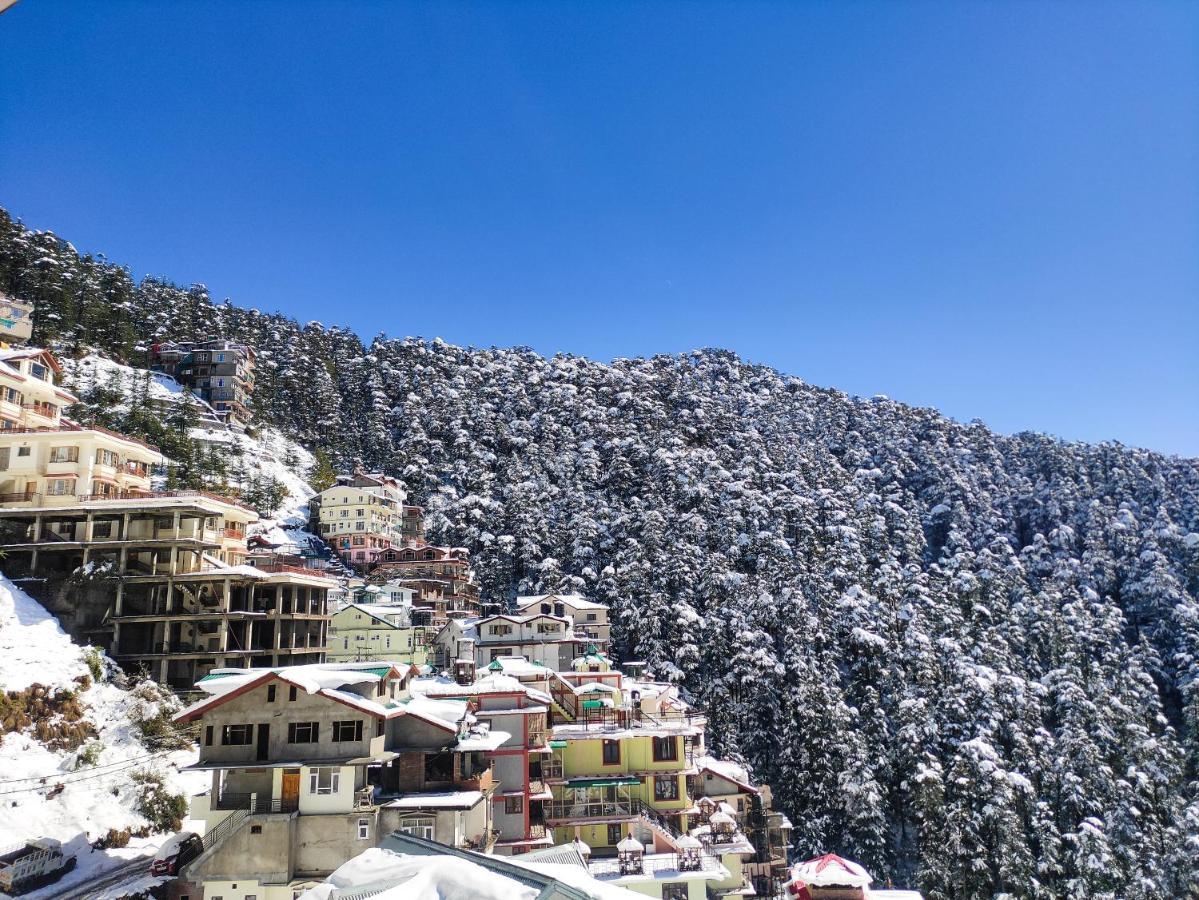 Frosty Woods Homestay * Shimla