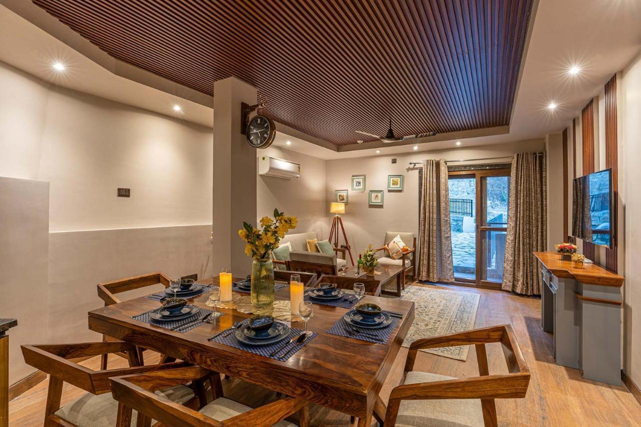 Villa Stayvista At Residences By Tarika - Bonfire And Courtyard *