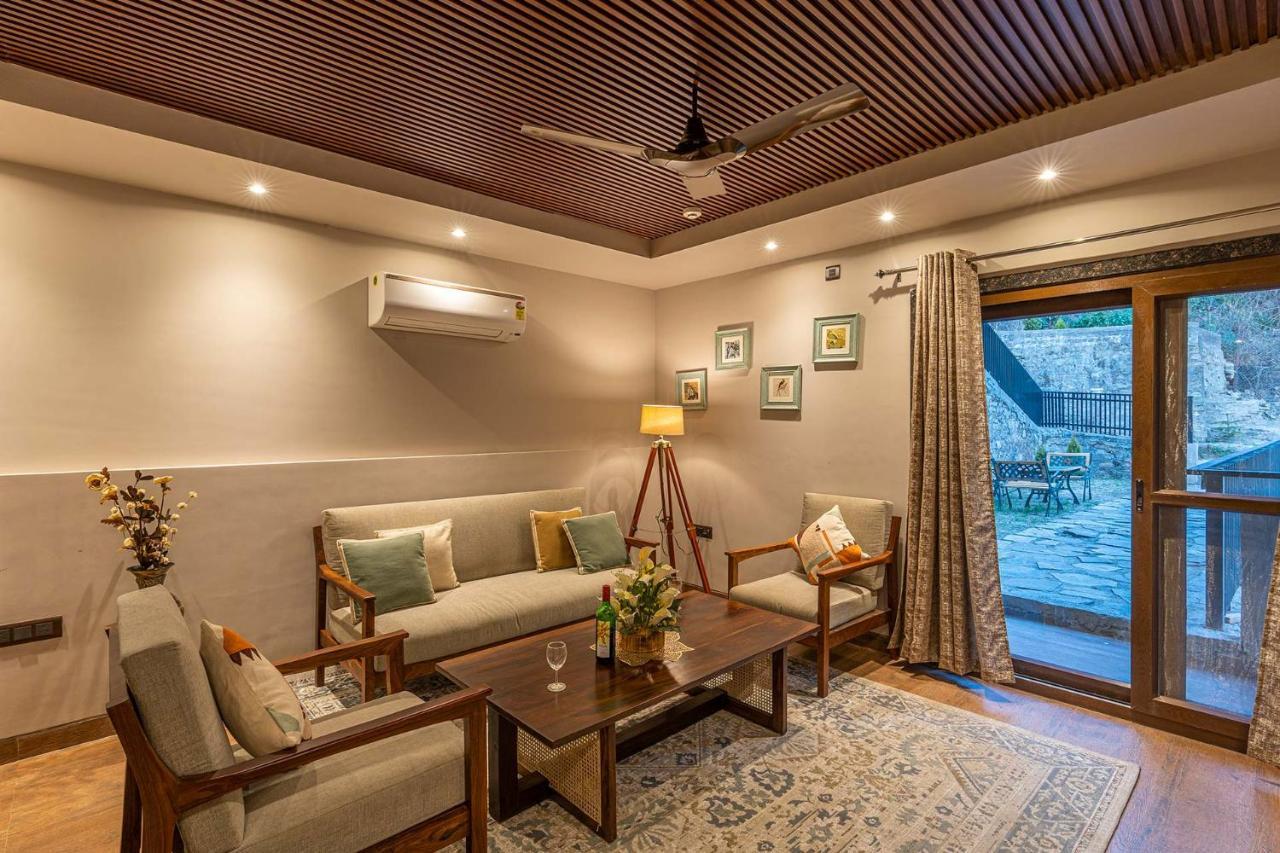 Stayvista At Residences By Tarika - Bonfire And Courtyard Shimla