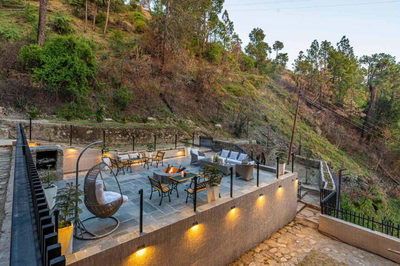 Villa Stayvista At Residences By Tarika - Bonfire And Courtyard