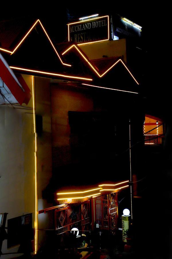 Auckland And Restaurant Near Mall Road Hotel Shimla