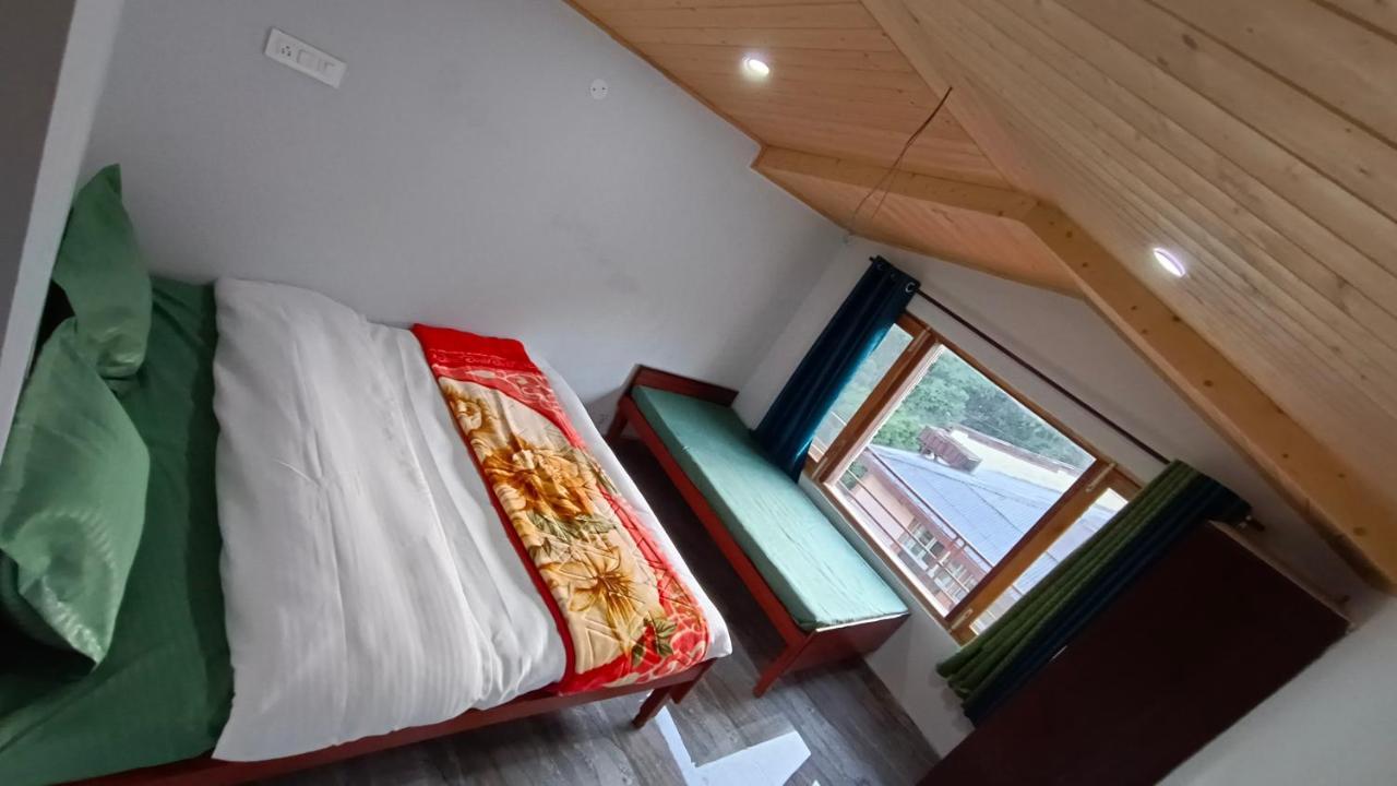 The Hostelers Homestay - Near Isbt, Bypass, Advance Study And Hpu Homestay *
