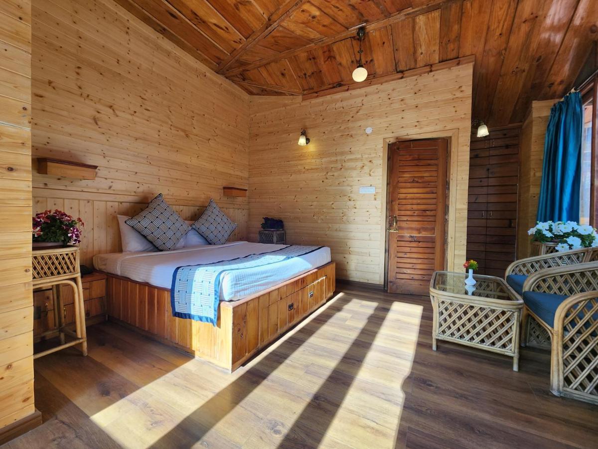 The Naldehra 4*