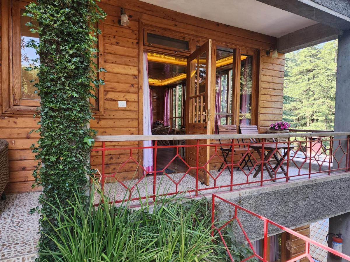 Resort The Naldehra 4*