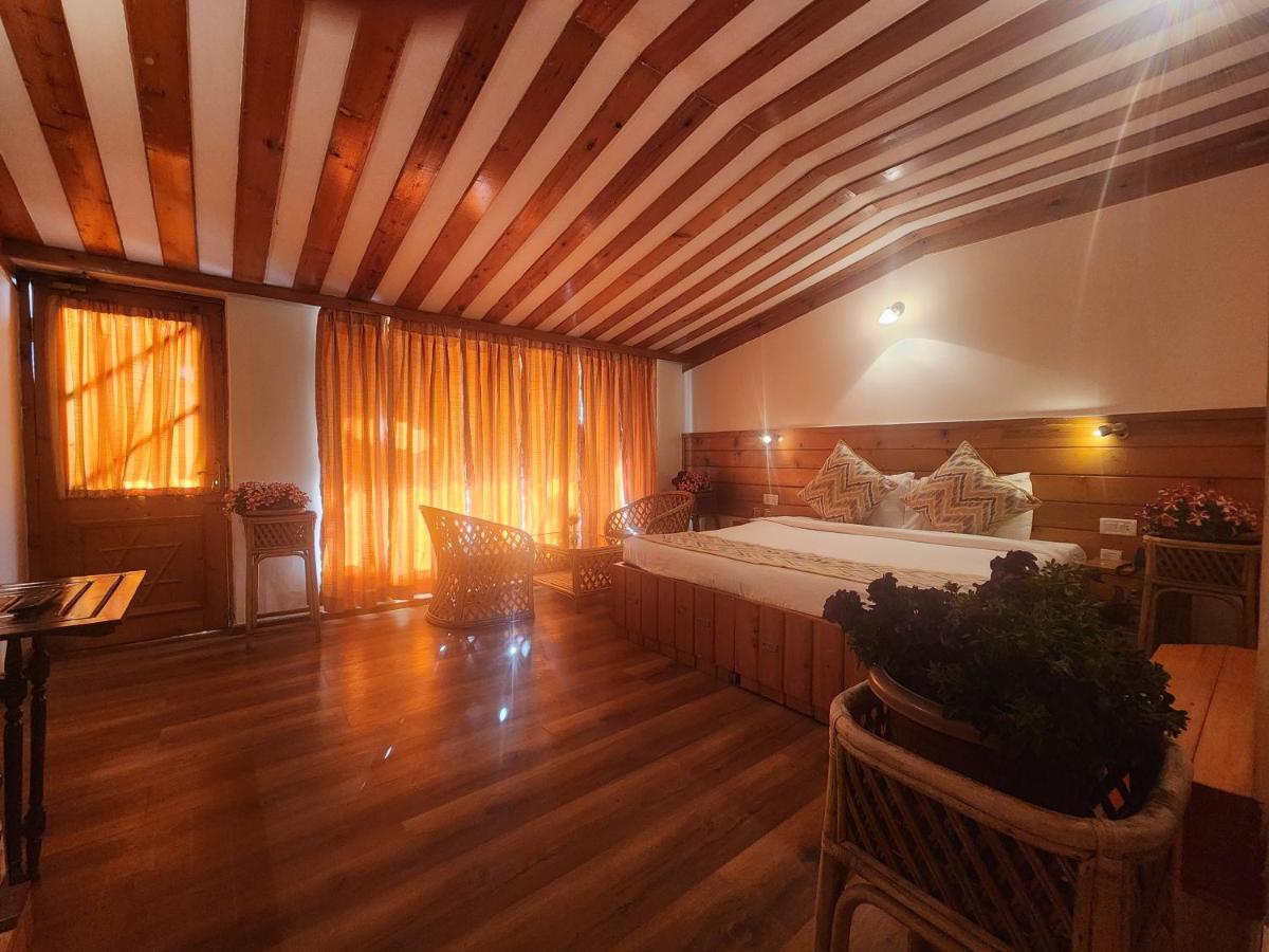 The Naldehra Resort 4*