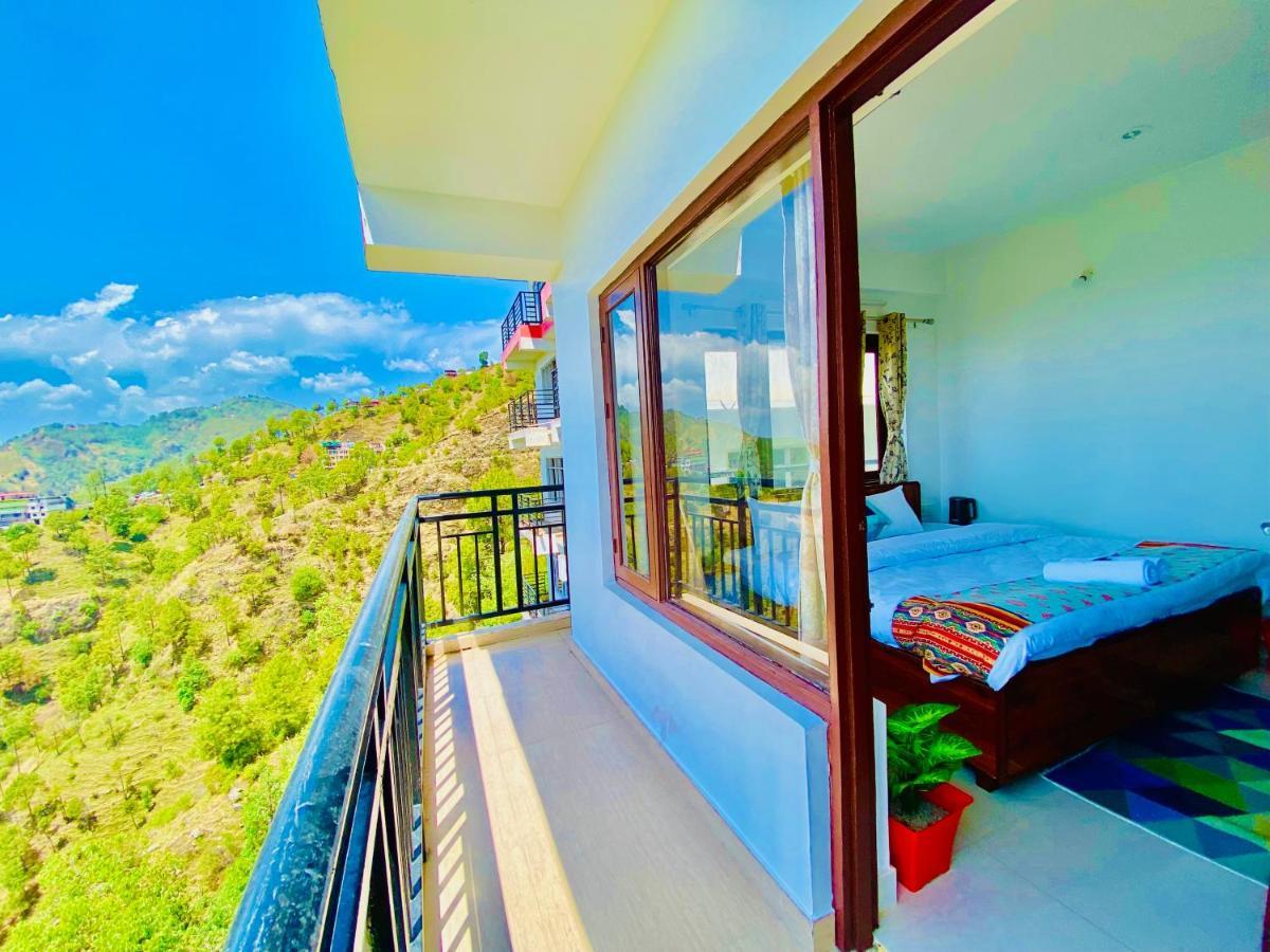 Aks Residency With Valley View On Road With Private Parking Hotel Shimla