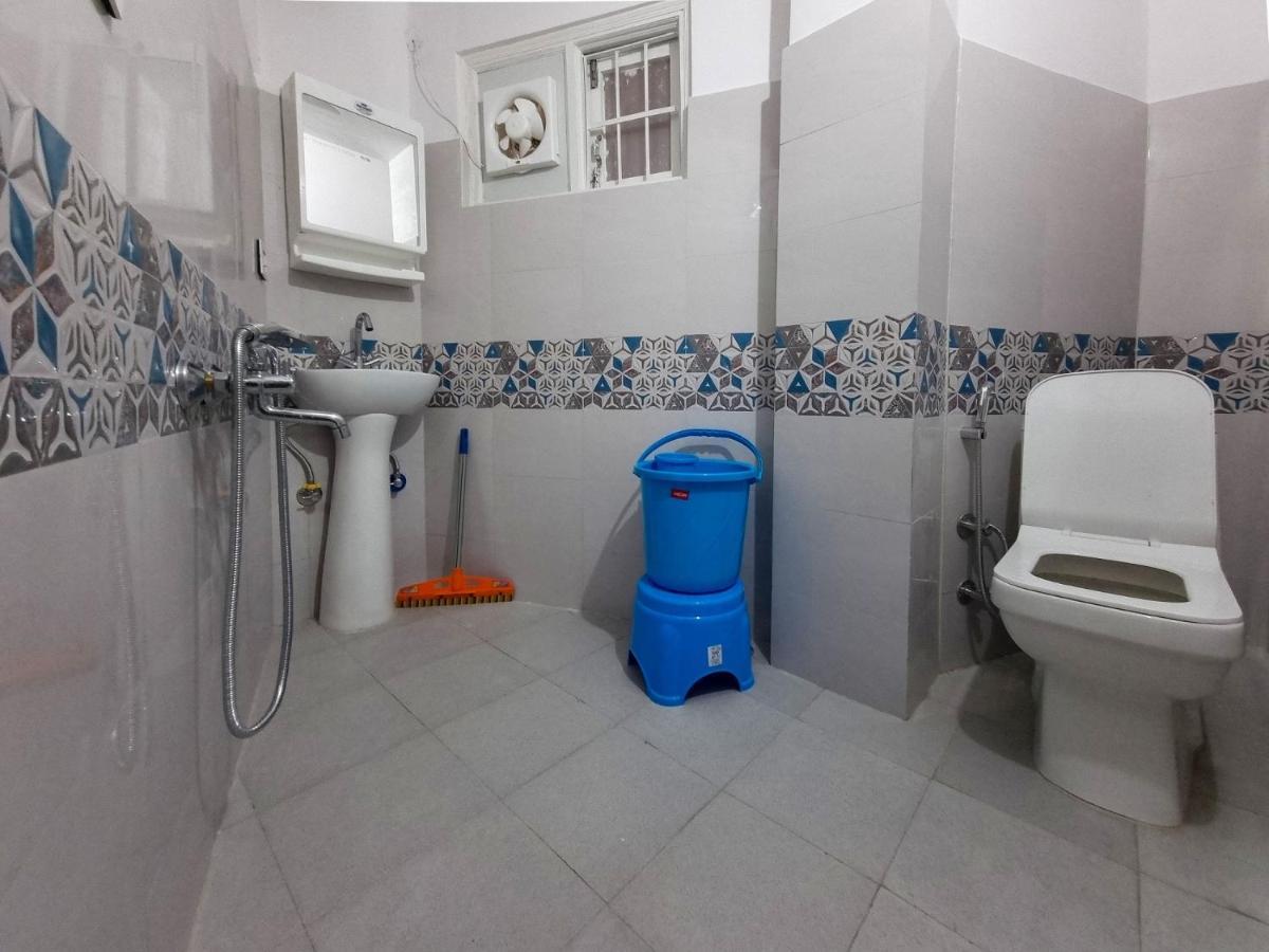 Homestay Tiny - Drive In Property- Small Basic Kitchen, 2km Ahead From Mall Road Lift Parking Shimla