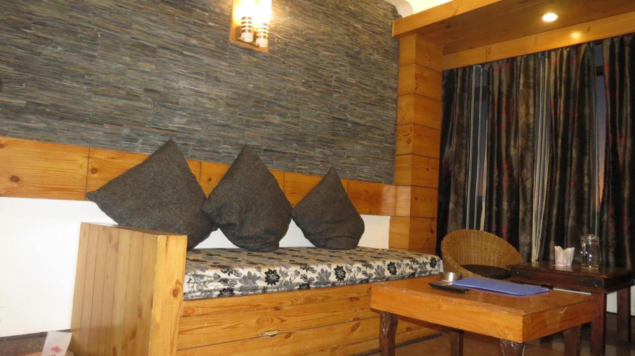 Kapil Hotel