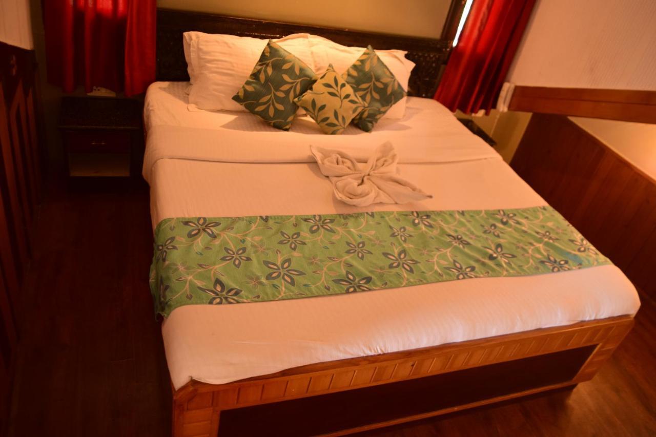 Kapil Hotel