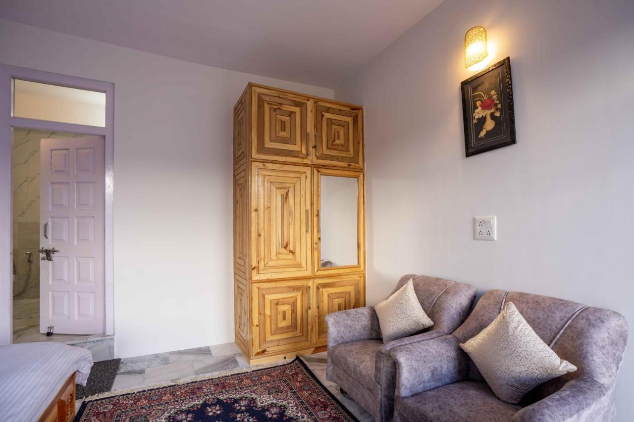 Homestay Zostel Homes Kotkhai
