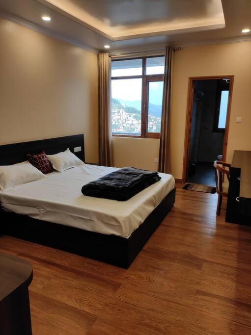 Superb Luxury Three Bed Shimla