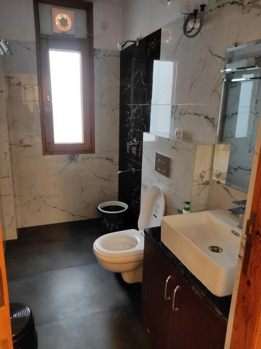 Superb Luxury Three Bed *