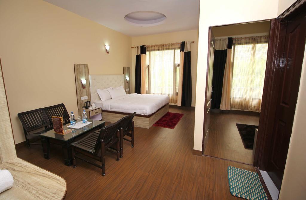 Hotel The Grand Welcome Shimla