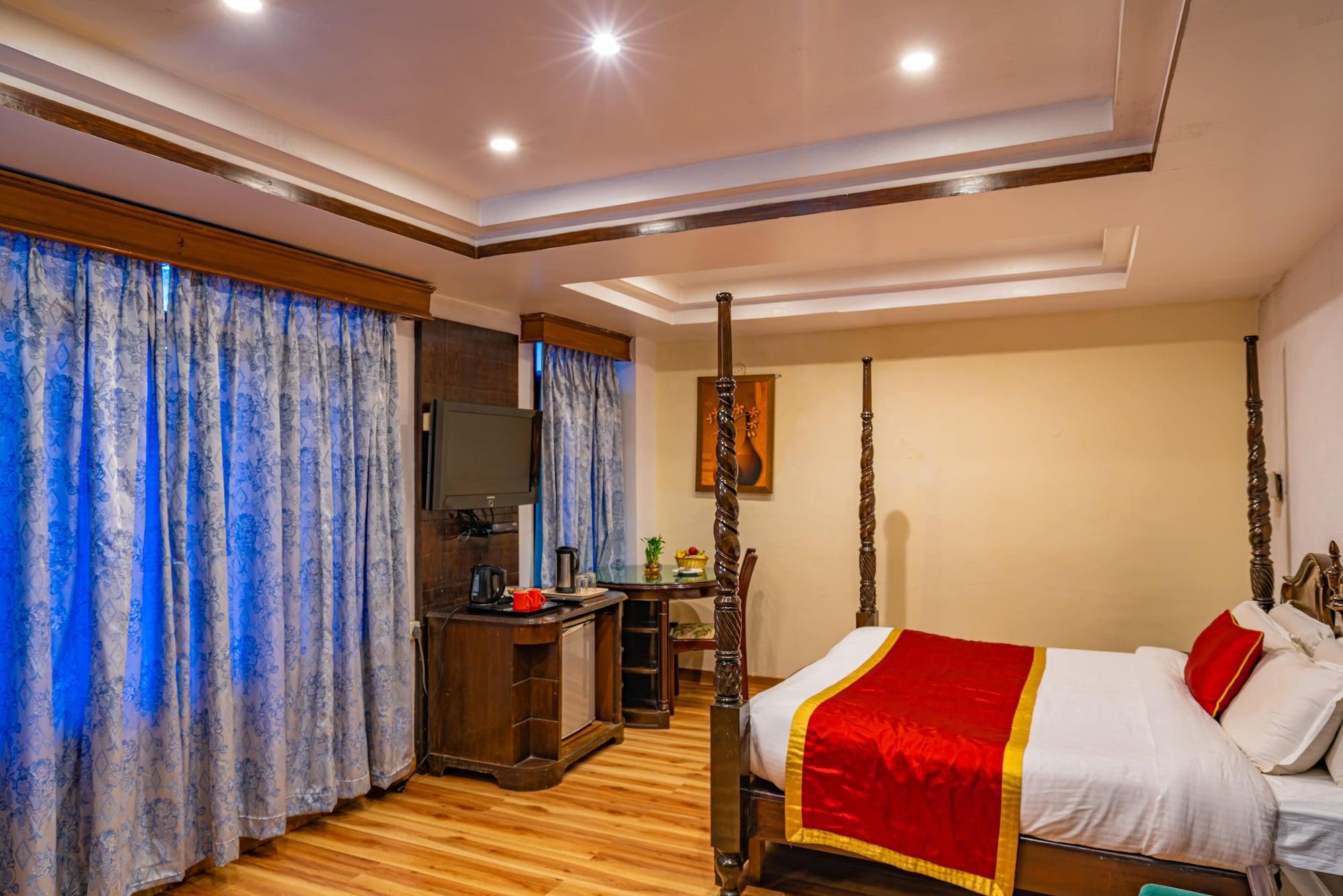 Ashiana Clarks Hotel 3*