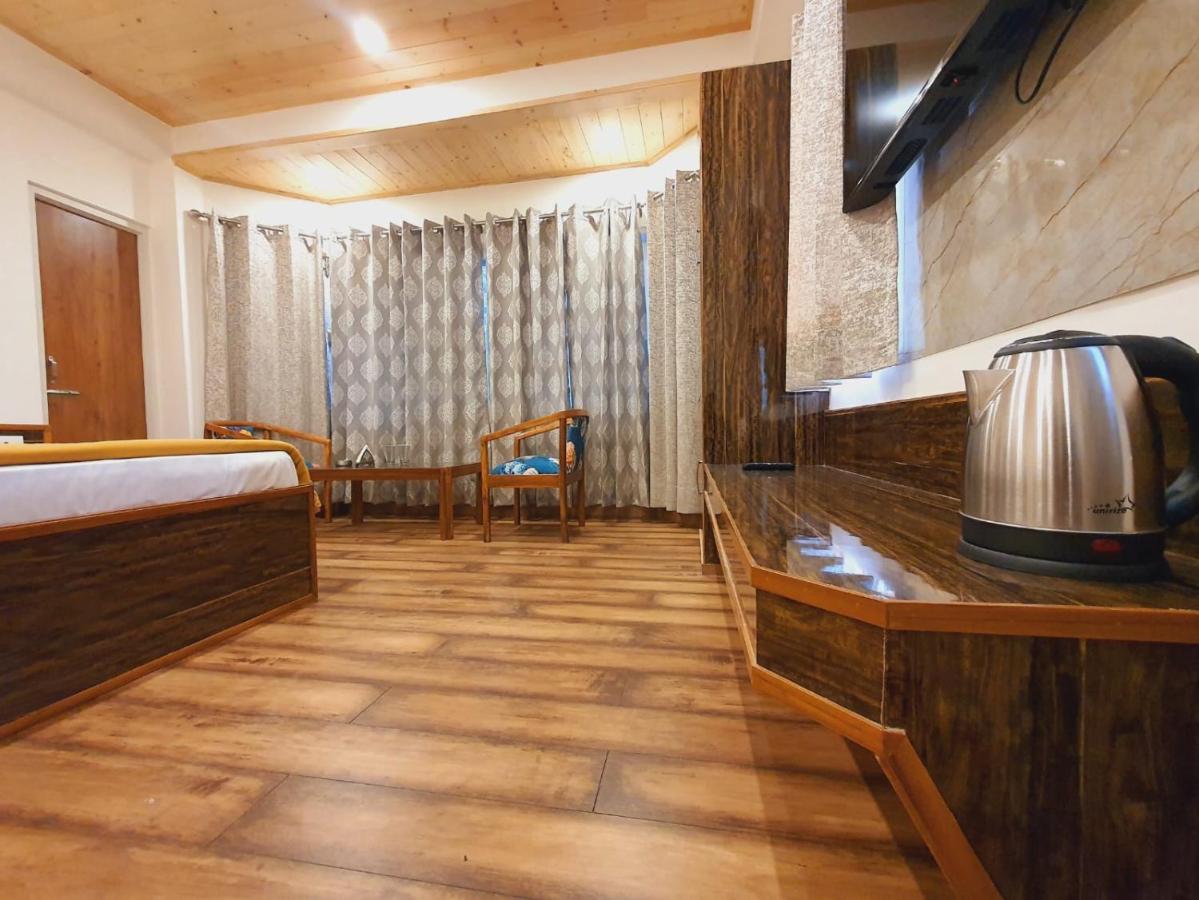 Hotel Maywood 3*