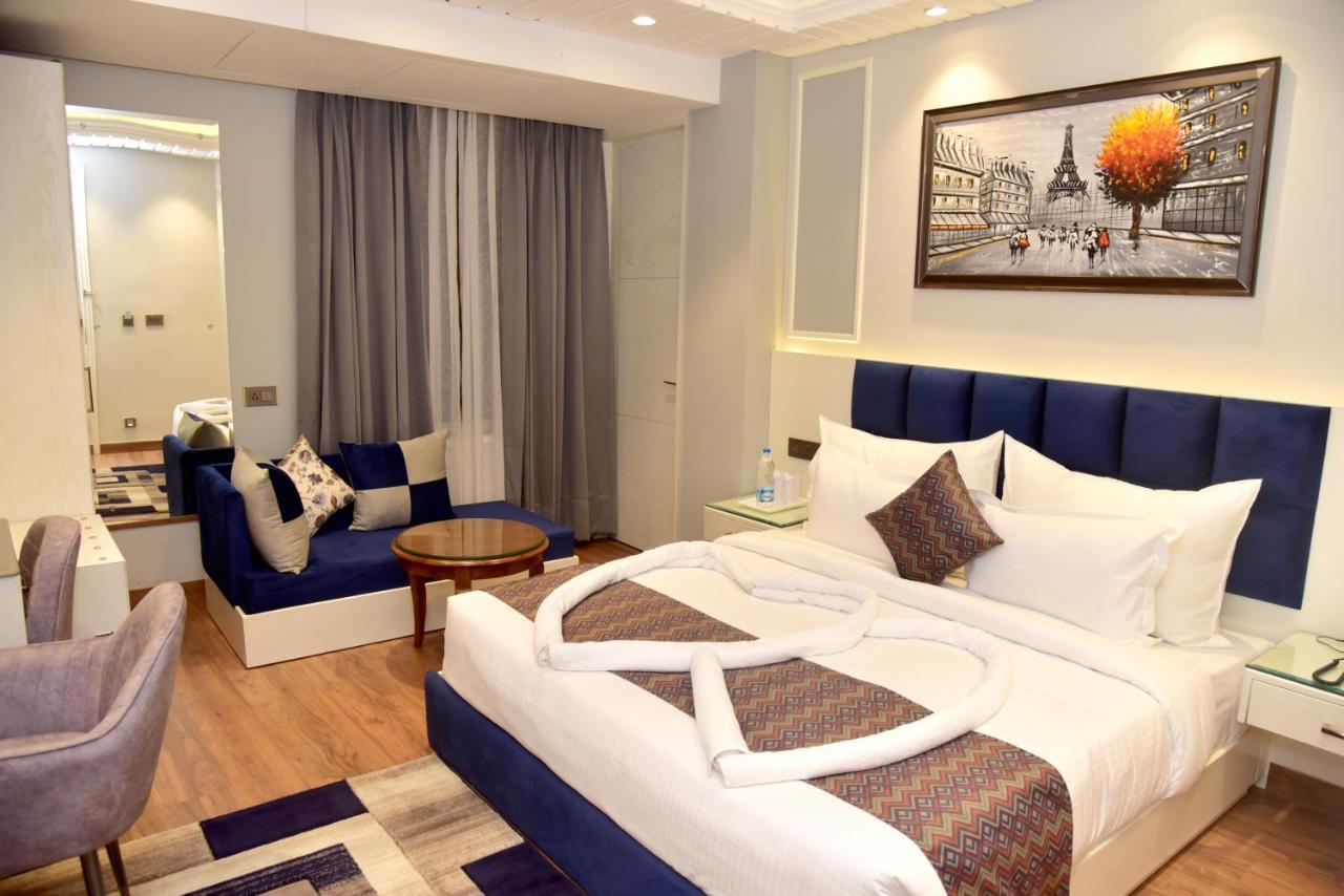 Anantvilas Hills
