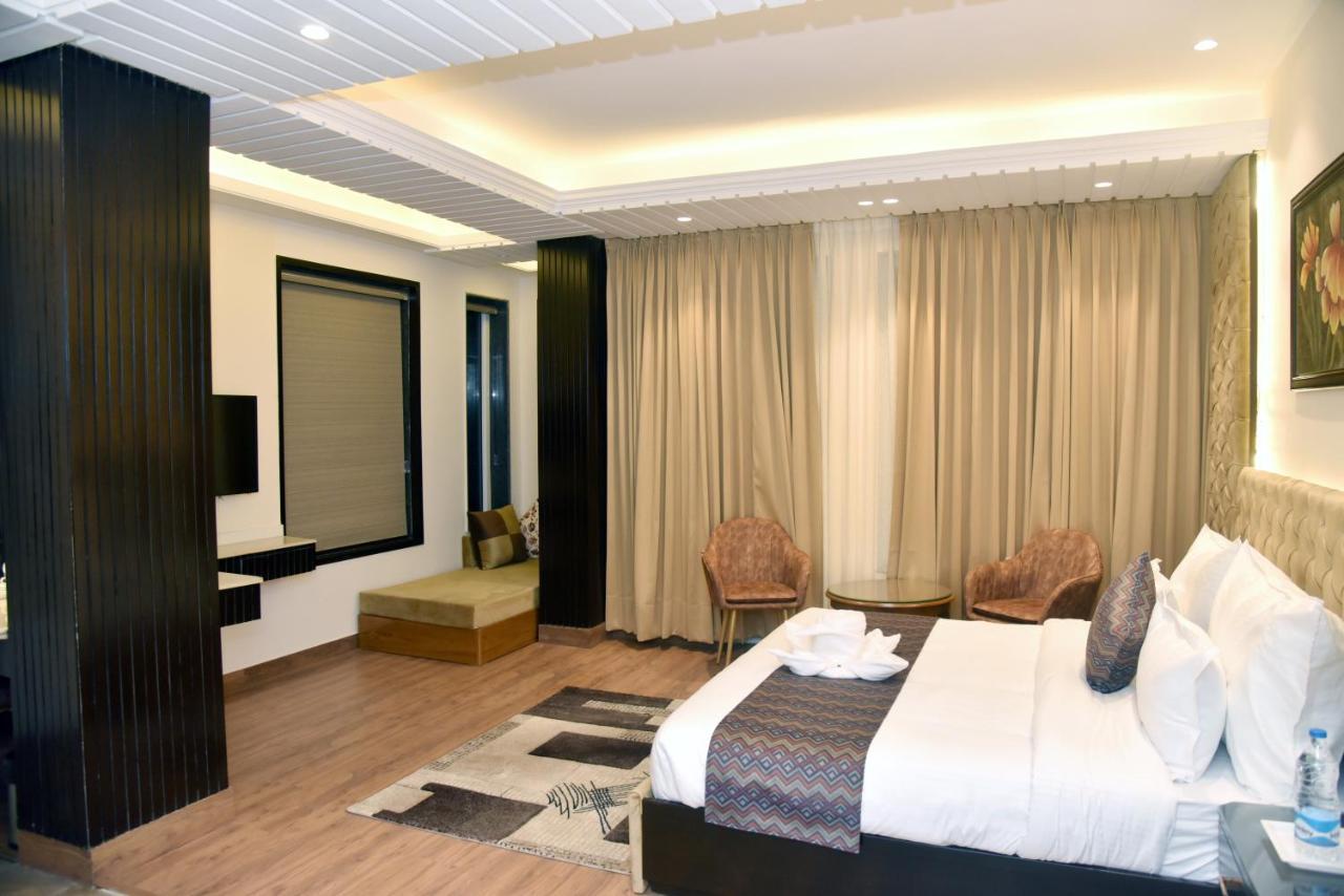 Anantvilas Hills Hotel
