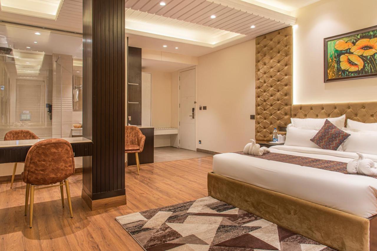 Hotel Anantvilas Hills 3*