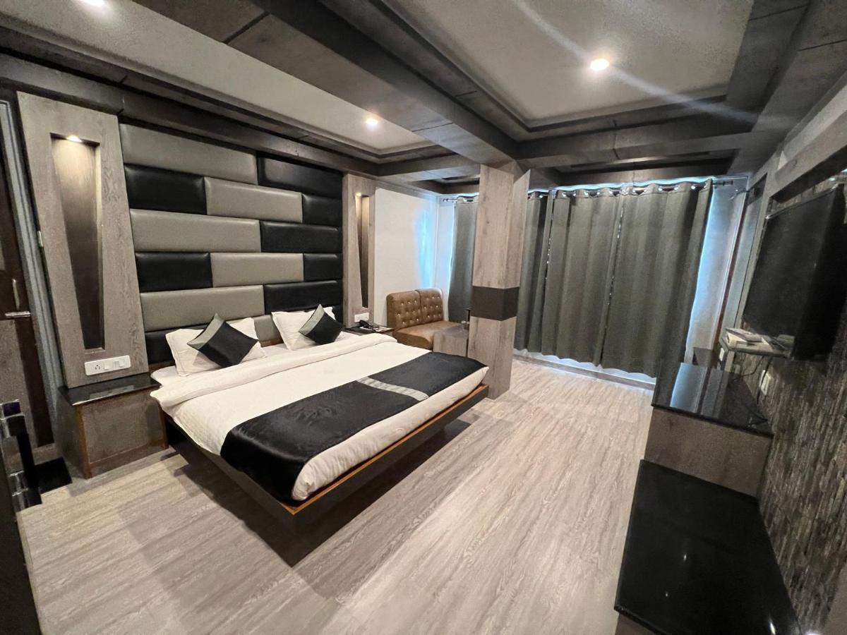 Hotel The Mall Road Victory Shimla