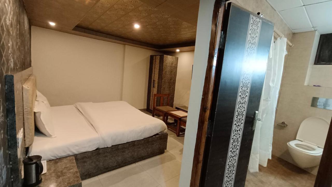 Royale - Near Mall Road Free Pickup From Railway Station * Shimla
