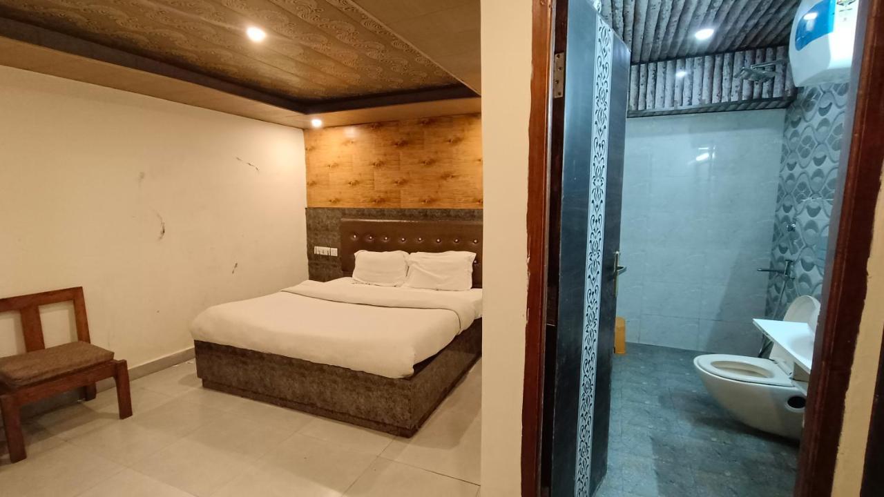 Bed & Breakfast Royale - Near Mall Road Free Pickup From Railway Station Shimla