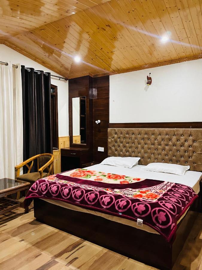 Whiteland Homestay