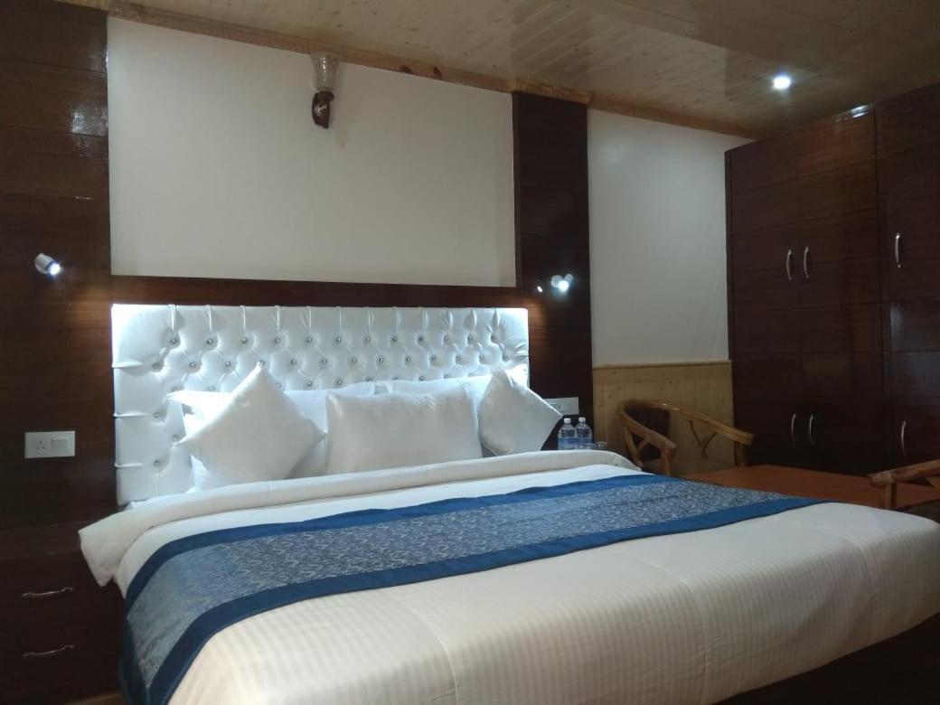Whiteland Homestay
