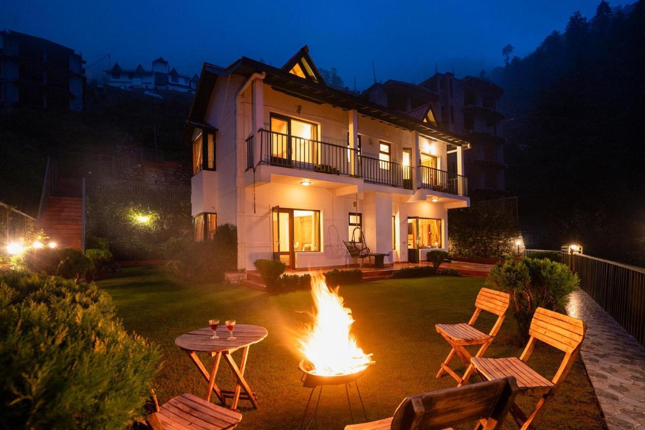 Stayvista At Under The Pines Villa Shimla