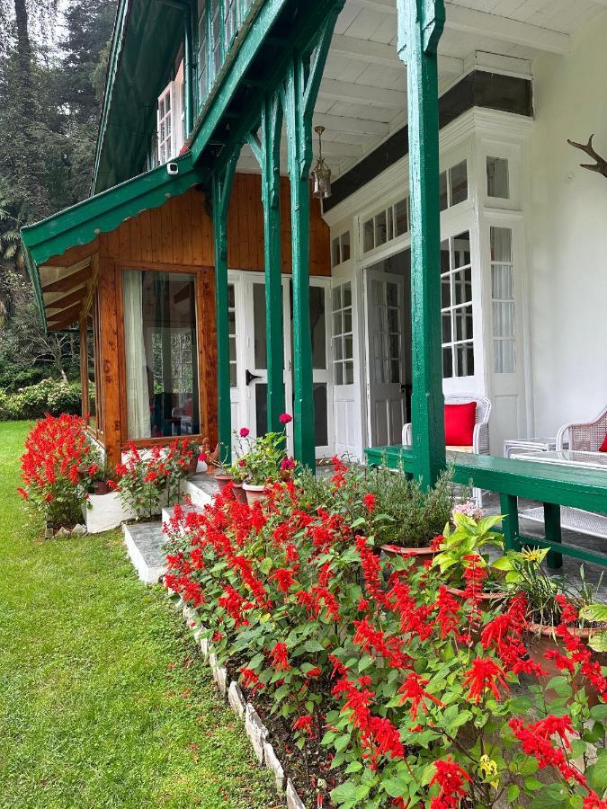 Dimple Lodge,