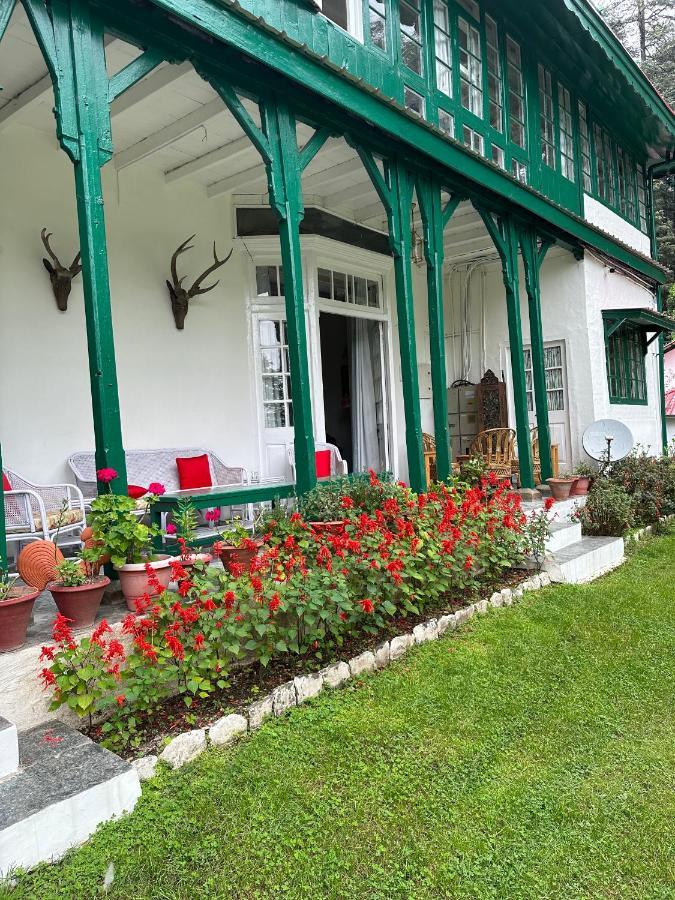 Villa Dimple Lodge, *
