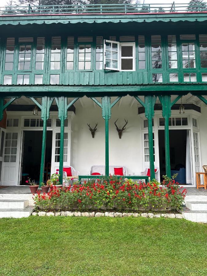 Dimple Lodge, Villa